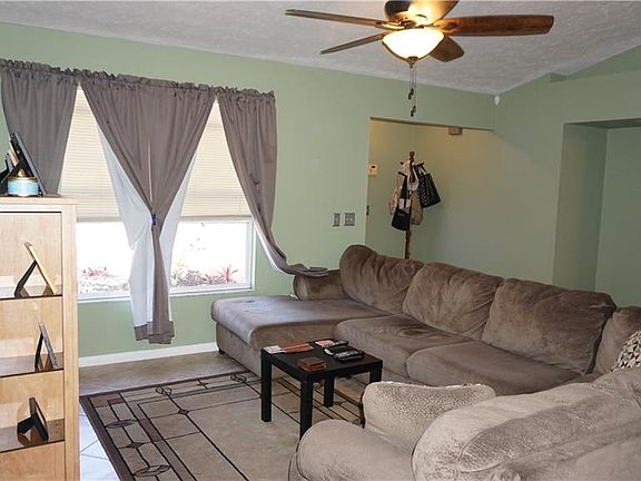 3rd image of 2378 NE 16th Ct
