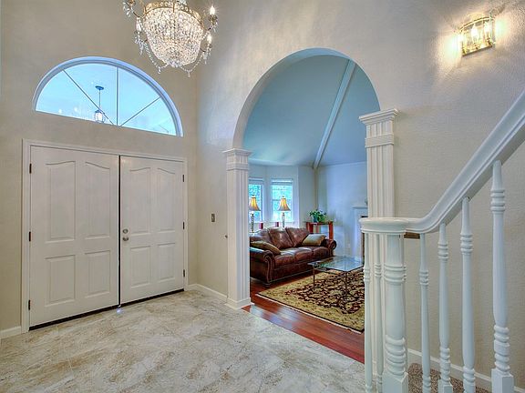 4th image of 10004 Del Almendra Dr
