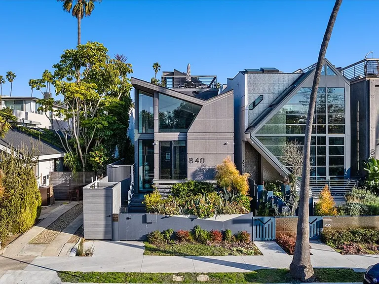 840 California Ave — Photo 34