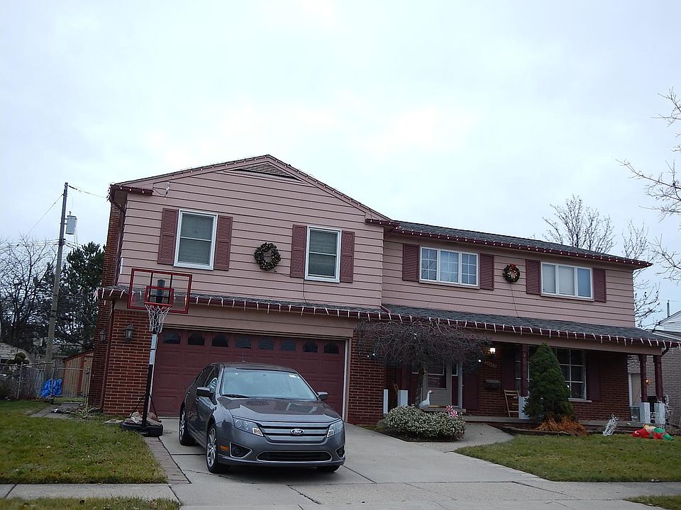 1st image of 31418 Mill St
