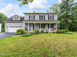 12 N Ridge Ln, Ballston Lake, NY 12019