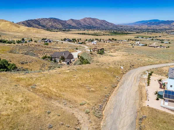 0 Siskiyou Dr, Tehachapi, CA 93561