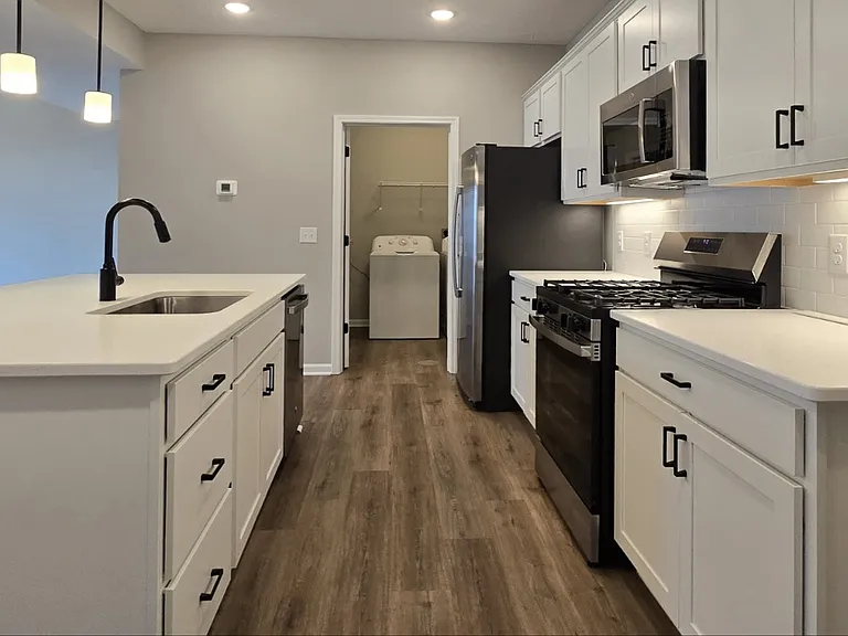 1210 Elowen Way — Photo 5