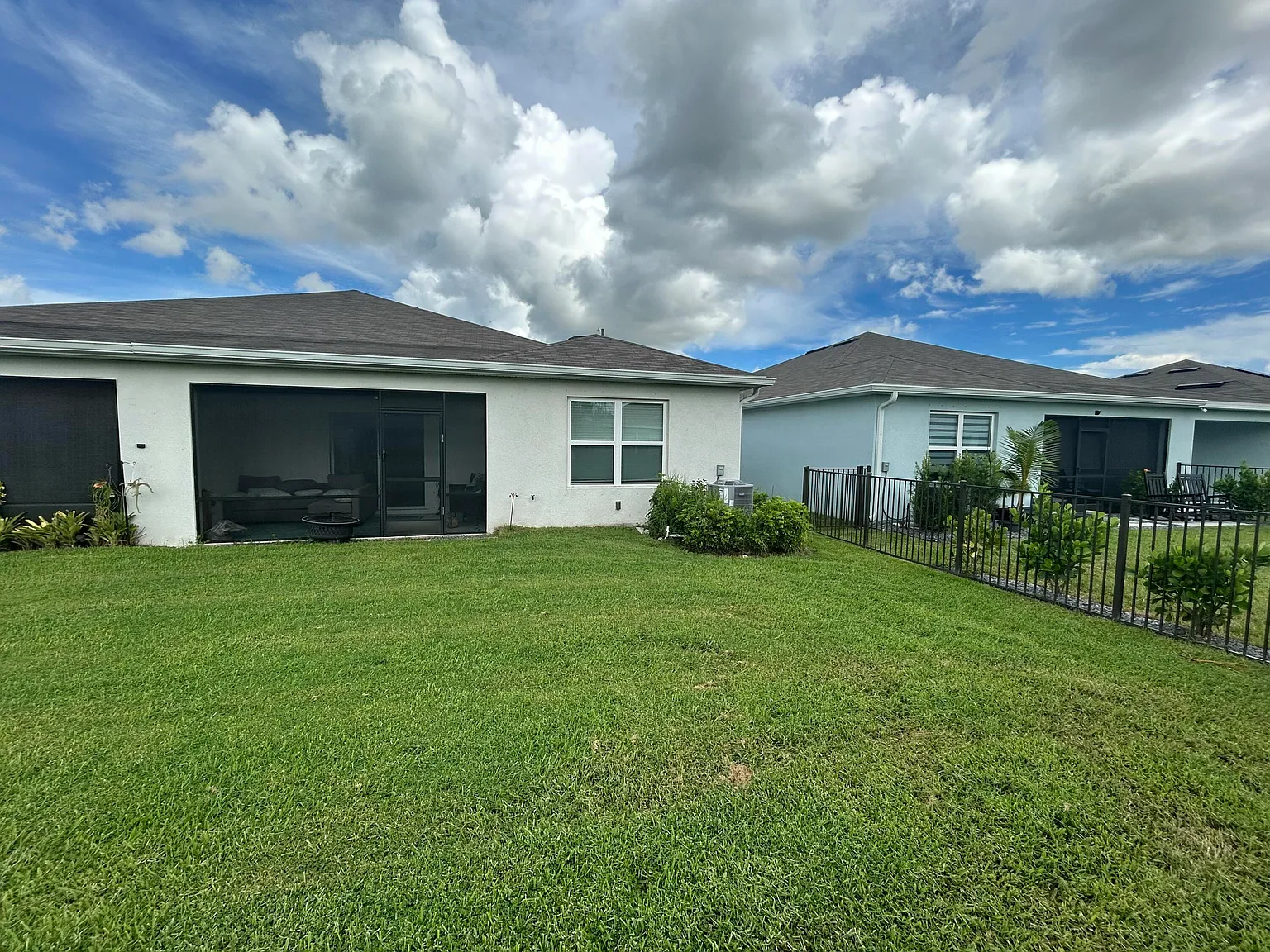 3 bed, 2.0 bath, 1529 sqft, $3,000 — Photo 4