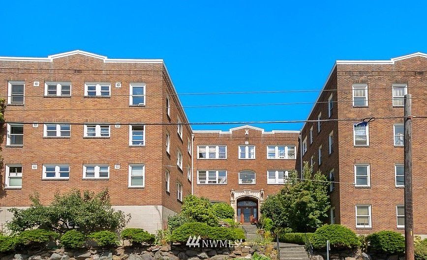 1st image of 220 W Olympic Place #303