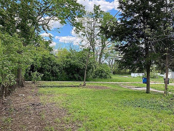 4th image of 2027 Germantown St