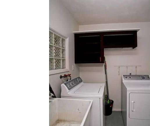 3rd image of 4515 E Turney Ave
