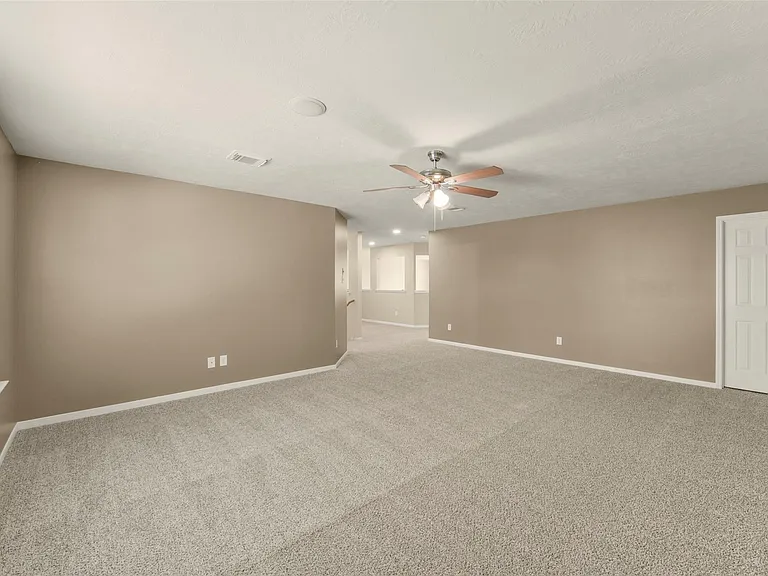 2414 Falcon Knoll Ln — Photo 38