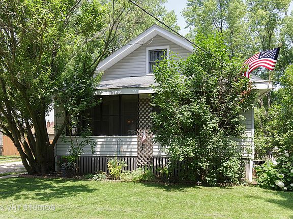 2nd image of 517 E Jackson St