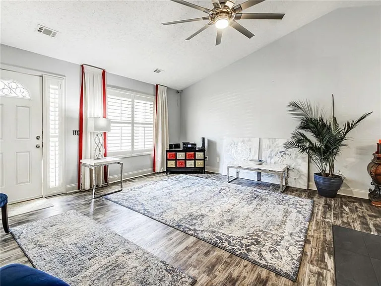 3840 Forsythia Way — Photo 21