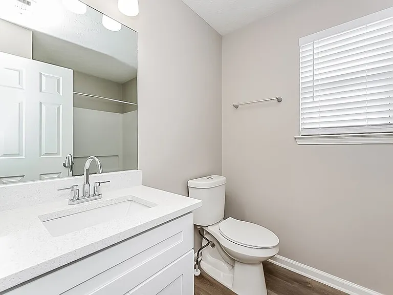 290 Hazelhurst Dr — Photo 16