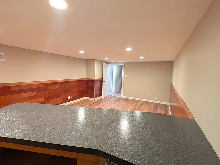 2907 W Princeton Ave — Photo 20