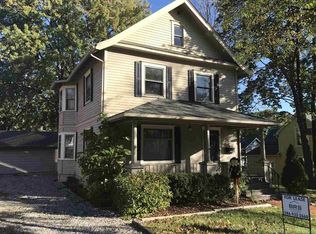 604 W University Dr, Rochester, MI 48307