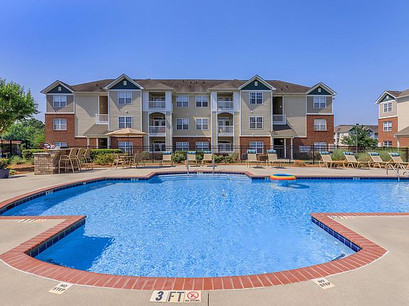 2nd image of 417 Bushmill Dr #151-103