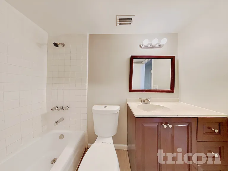 311 E Windhorst Rd — Photo 19