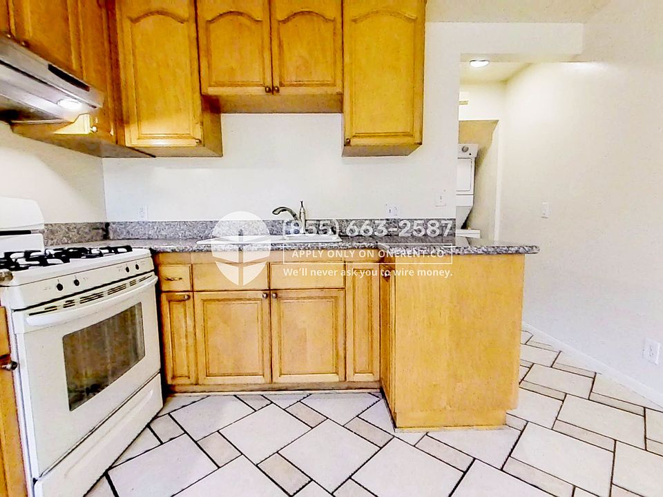 1st image of 1519 Plaza Del Amo APT 4
