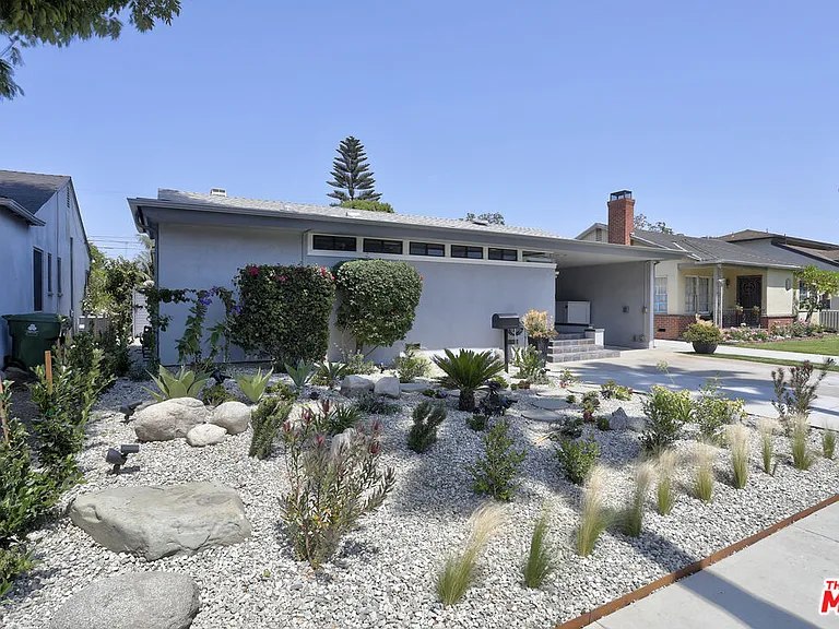 2672 Veteran Ave — Photo 3