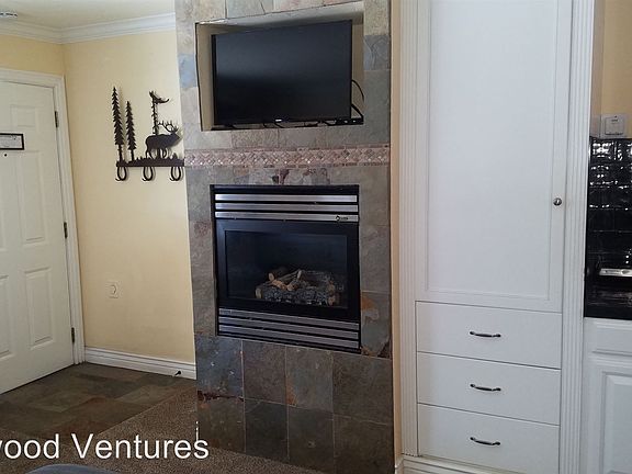 3rd image of 947 Park Ave Unit 7