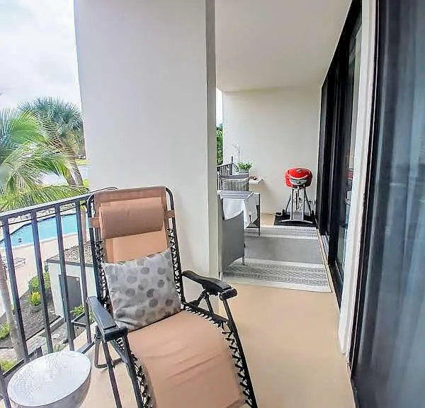 1830 Embassy Dr #309 — Photo 8