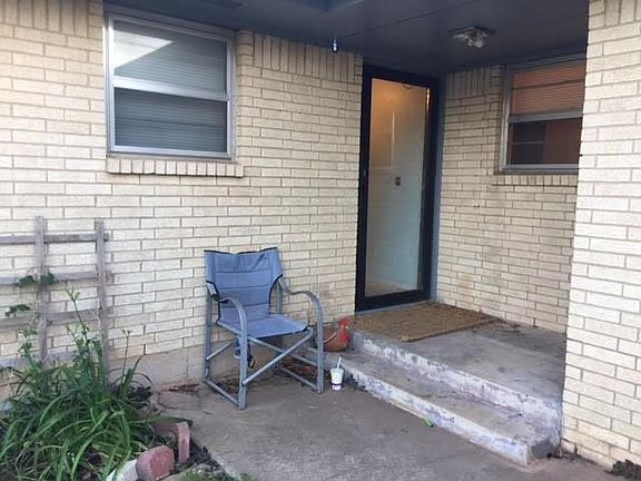 2nd image of 612 Crestmoor Dr