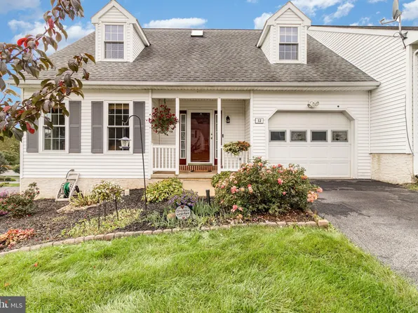 12 Knollwood Rd, Millersville, PA 17551