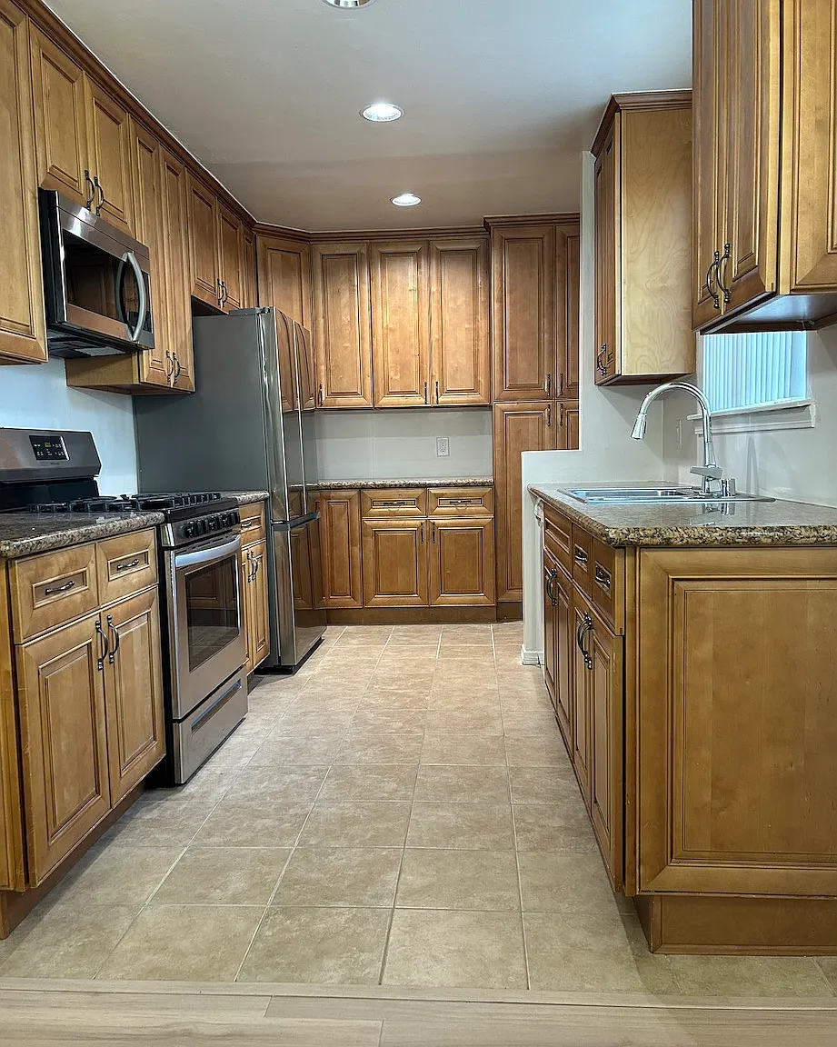 3 bed, 1680 sqft, $4,685 — Photo 3