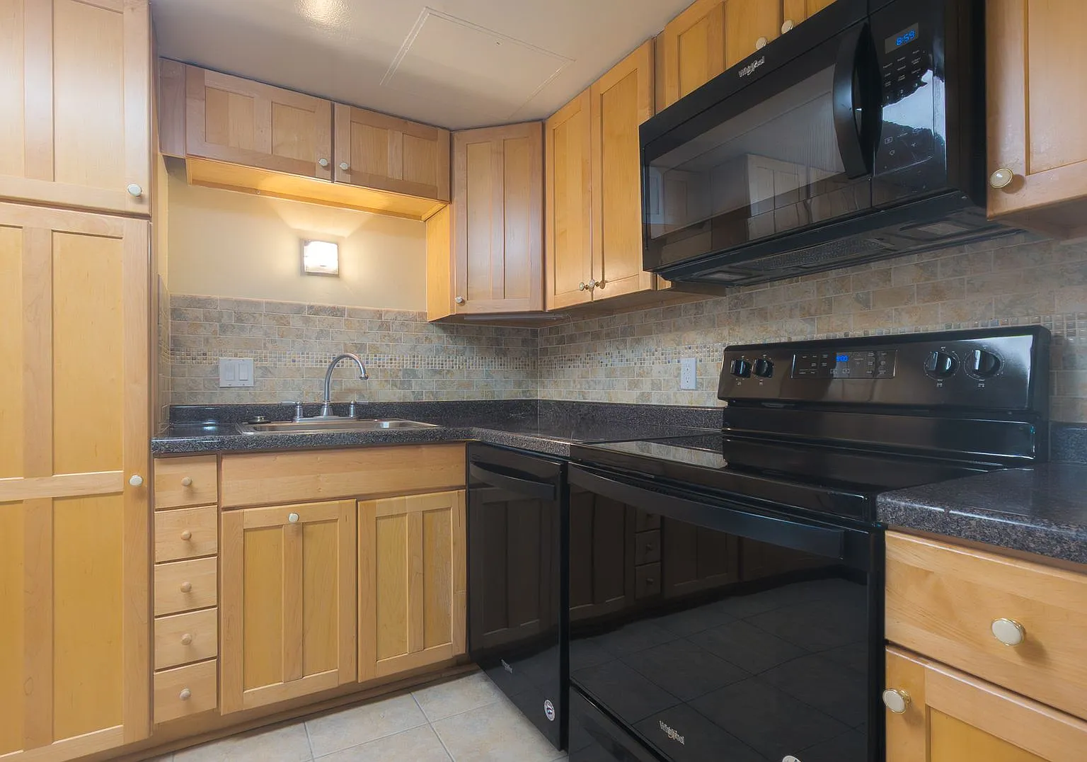 3 Bed | 2 Bath | Downtown Condo | Garage Parking Included — Photo 2