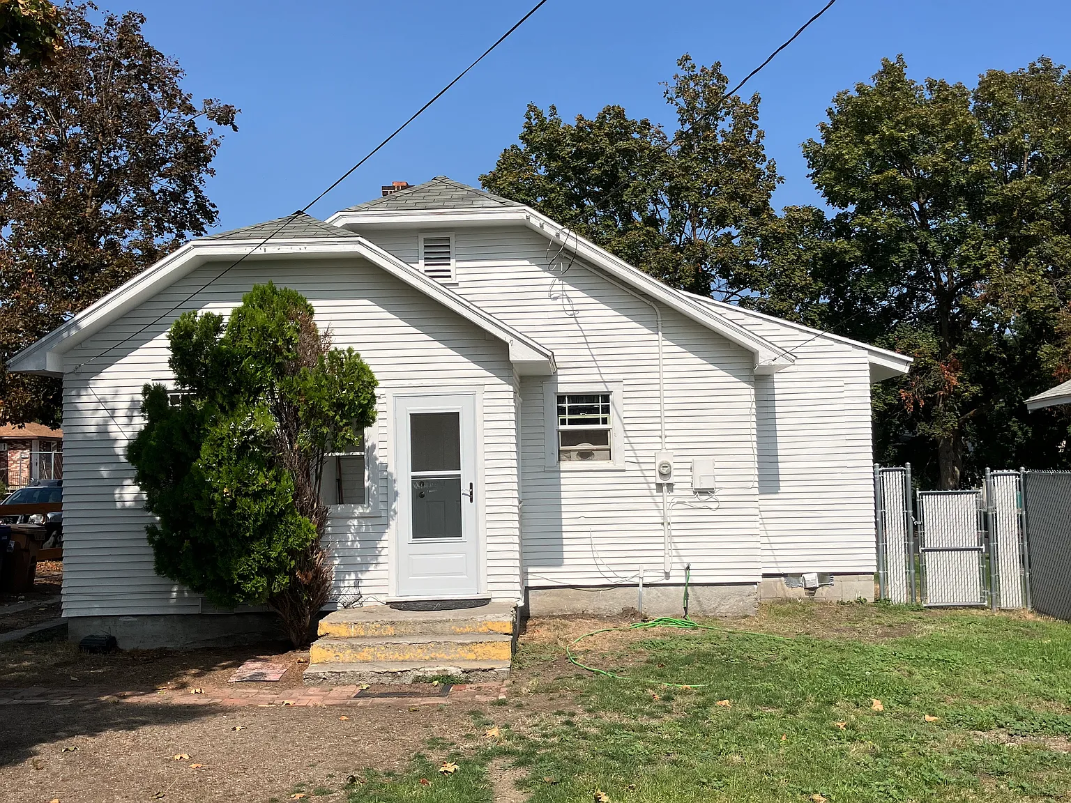 724 E Broad Ave — Photo 3