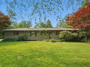 12002 Sylvan Heights Rd, Burlington, IA 52601