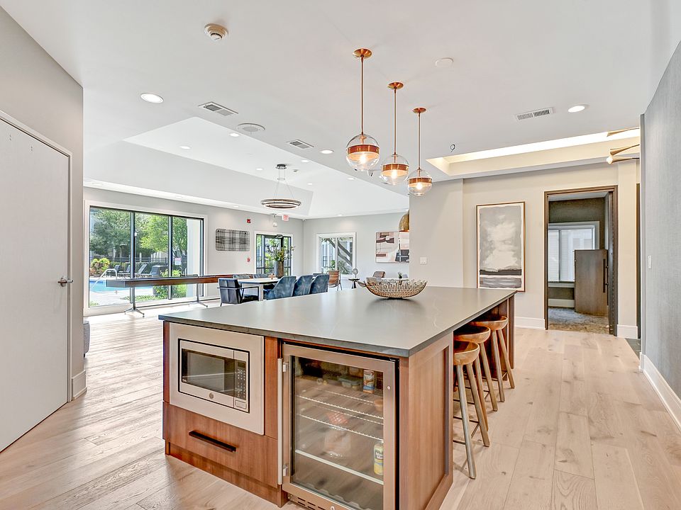 Farmington Lakes Apartments 2000 Farmington Lakes Dr Oswego IL Zillow