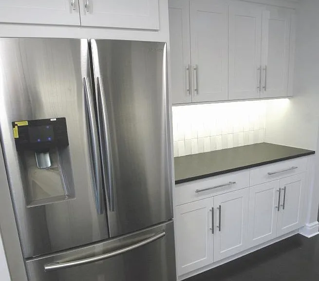 LX STAINLESS DOUBLE DOOR FRIG WITH FREEZER DRAWER