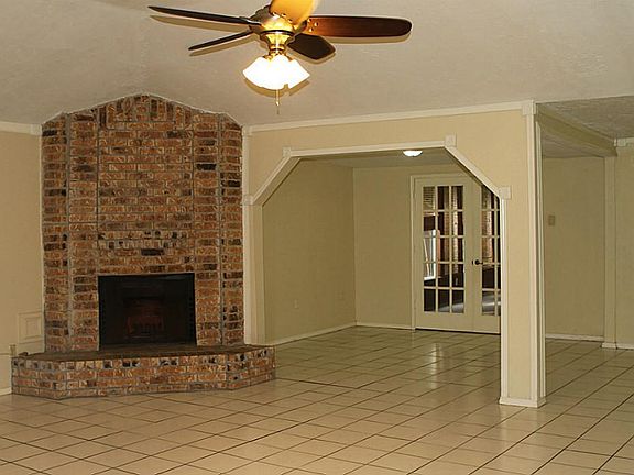 4th image of 7623 Loro Linda Dr