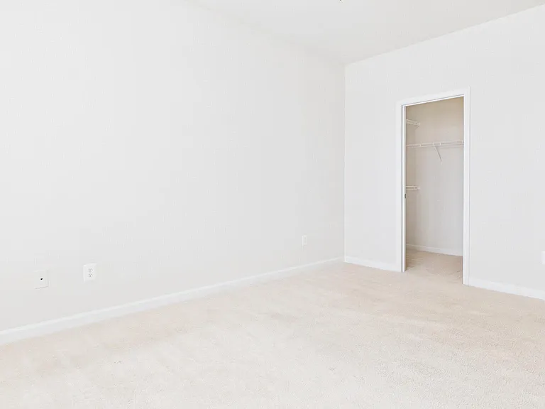 33 Chester Ct — Photo 30