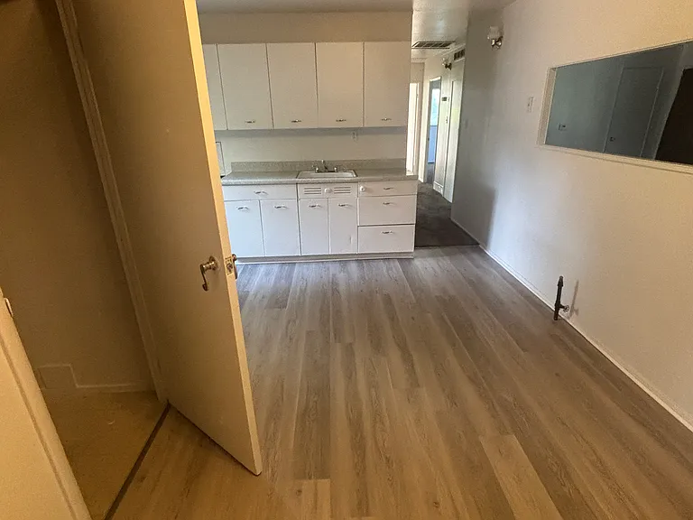 4052 Hill Ave — Photo 7