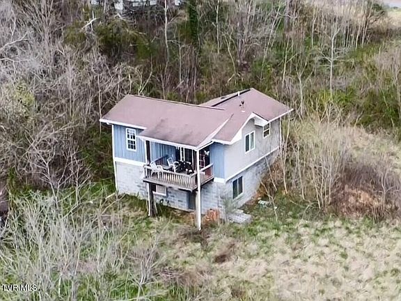 3rd image of 129 Cross Valley Rd