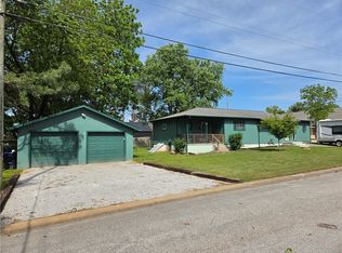 224 N Adams St, Harrison, AR 72601