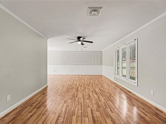 5th image of 5671 Novack St