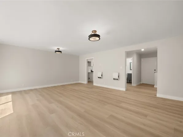 624 S Sullivan St APT 8A, Santa Ana, CA 92704