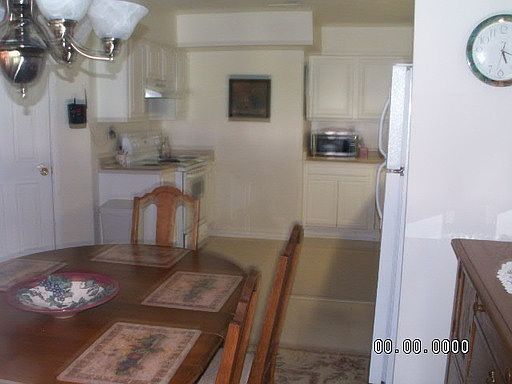 3rd image of 2369 Meadowpoint Dr APT A