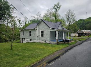 659 Spruce St, Marion, VA 24354