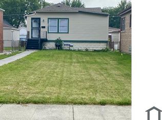 8739 S Euclid Ave, Chicago, IL 60617