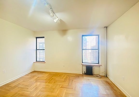 2nd image of 610 W 150th St APT 3A