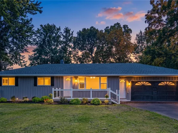 6034 Godfrey Rd, Burt, NY 14028