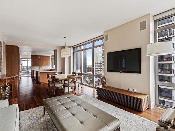 2nd image of 333 E 91st St APT 11D
