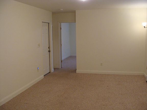 4th image of 49 Butler St #B