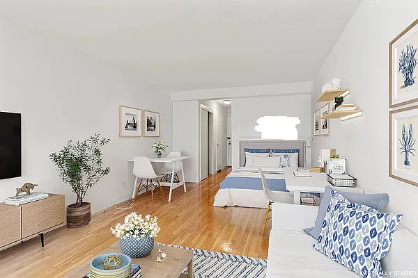 Rented by Corcoran | media 7