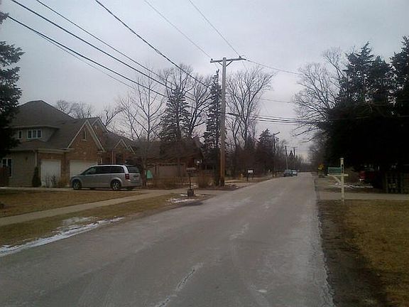 5th image of 940 N Highland Ave