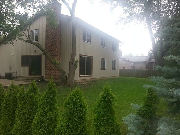 2nd image of 23 E Country Club Ct