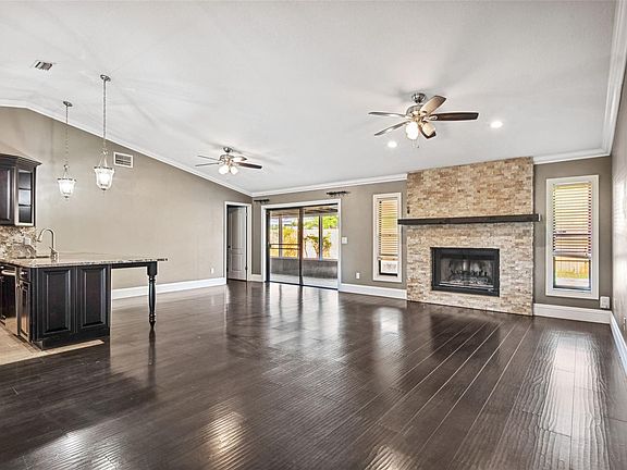 2nd image of 4705A Kemble Ct