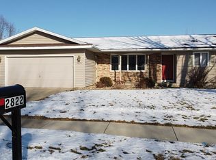 2822 Glen Elm Dr NE, Cedar Rapids, IA 52402